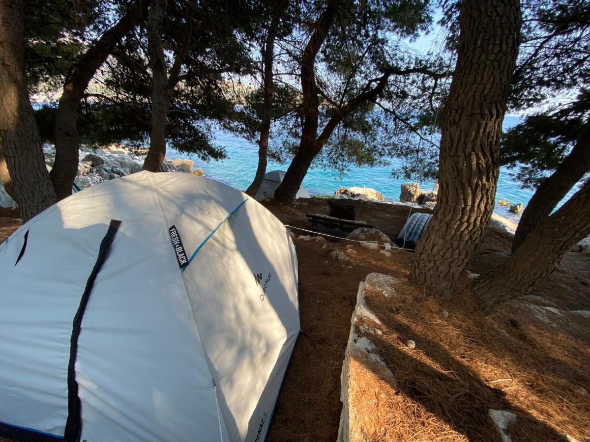 Pine Side Camp Hotel Himare Exterior foto